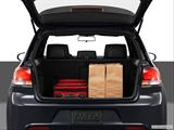  Trunk props photo